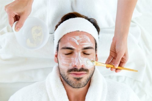 How Do I Learn Facial Treatments Online?