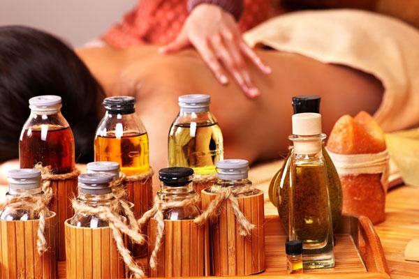 How Do I Learn Aromatherapy Massage Online?