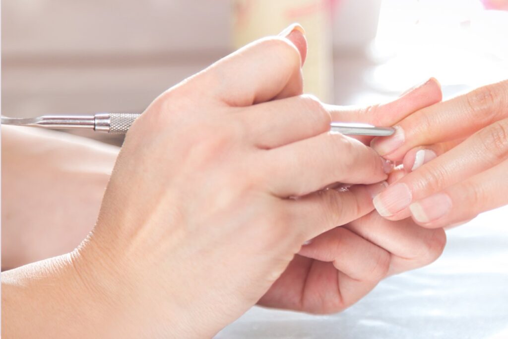 How Do I Learn Spa Manicure Techniques Online?
