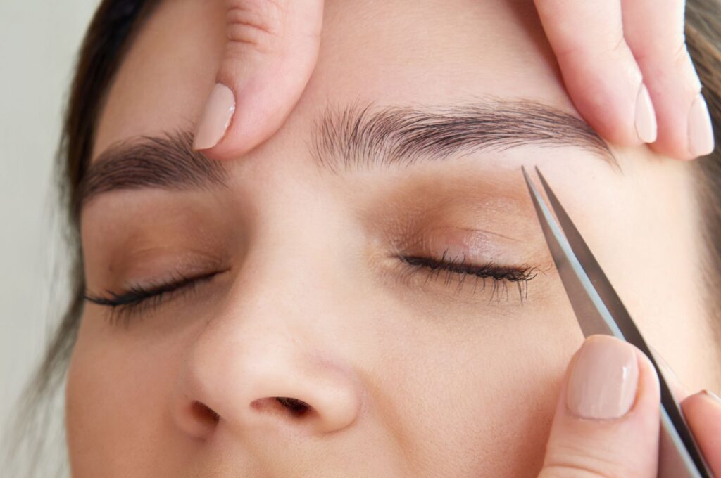 Read more on Top 4 Health Benefits Of Brow Plucking